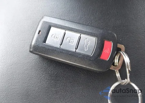 2019 Mitsubishi Outlander Se/Sel/Le from USA, damaged, VIN JA4AZ3A39KZ039635